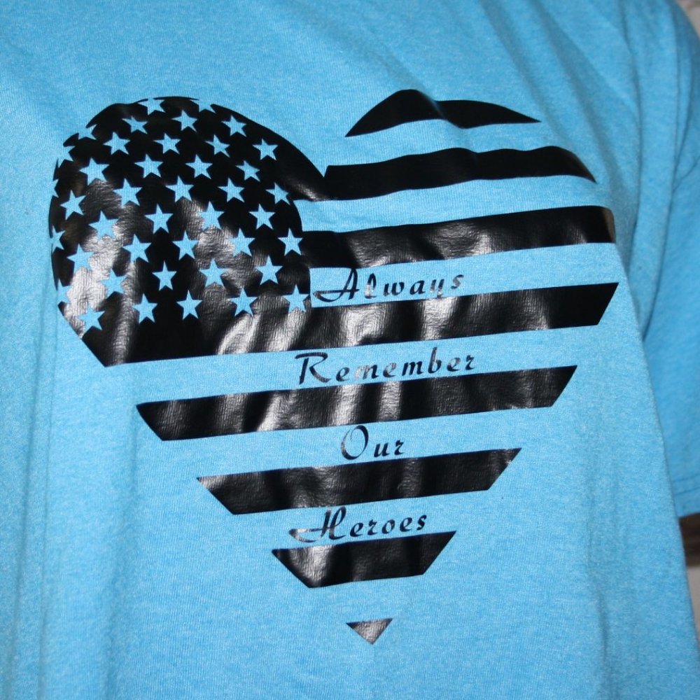 🖤 Blue Tee w/ Black Heart Graphic – Size L